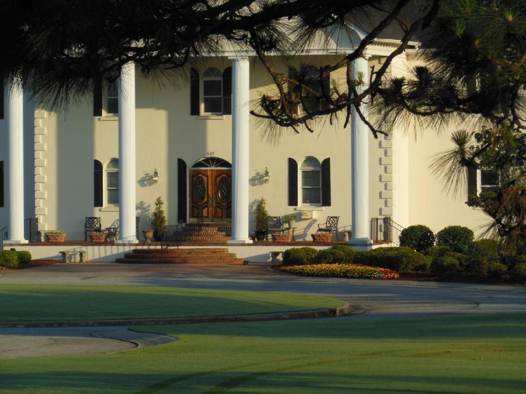 Beau Rivage Golf And Resort Wilmington Exteriör bild