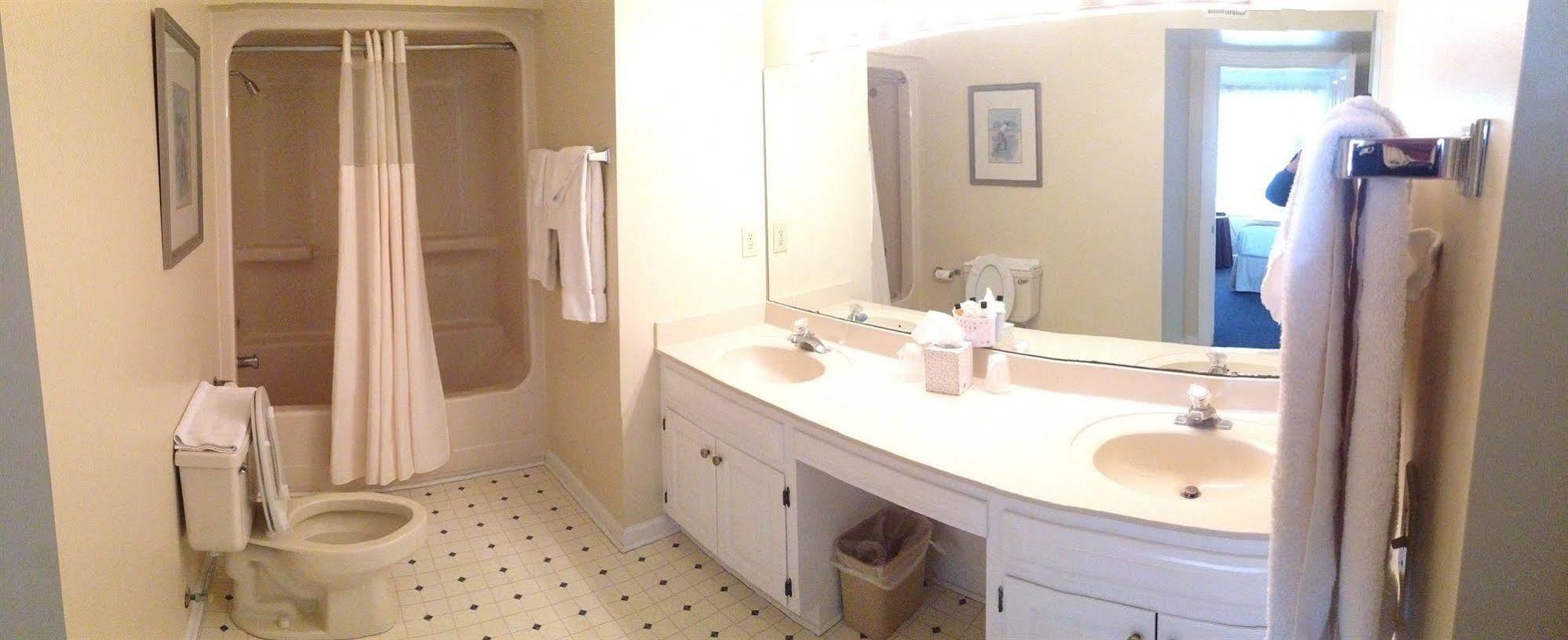 Beau Rivage Golf And Resort Wilmington Exteriör bild